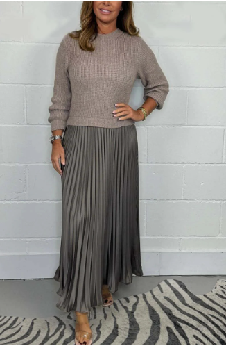 Two-Piece Long-Sleeve Pleated Skirt Jumper Set